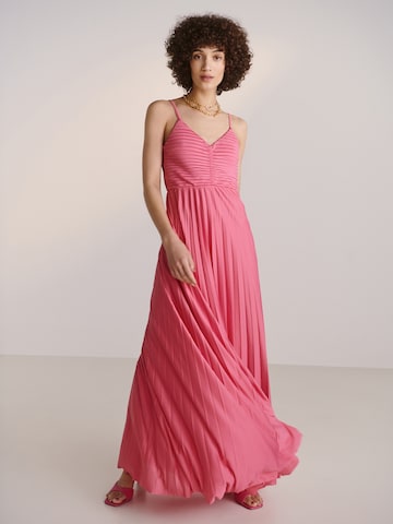 Guido Maria Kretschmer Women Evening Dress 'Charlie' in Pink: front