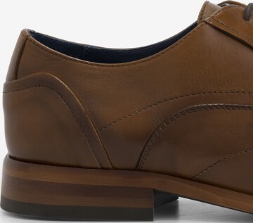 DenBroeck Lace-Up Shoes 'Platt St.' in Brown