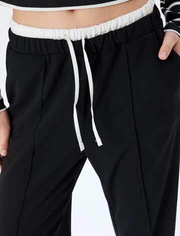 Koton Loose fit Trousers in Black
