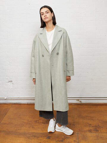 Aligne Between-seasons coat 'Ellen' in Grey: front