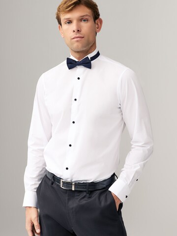 Next Regular Fit Businesspaita värissä valkoinen: etupuoli