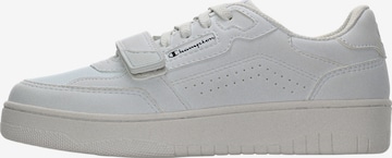 Baskets Champion Authentic Athletic Apparel en blanc : devant