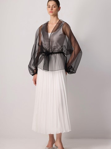 Giacca di mezza stagione 'Binding Detailed Organza Jacket' di Touché Privé in nero