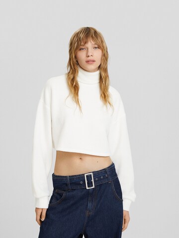 Bershka Sweater in White: front