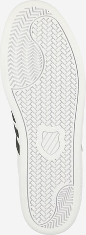 Baskets basses 'Court Tiebreak' K-SWISS en blanc