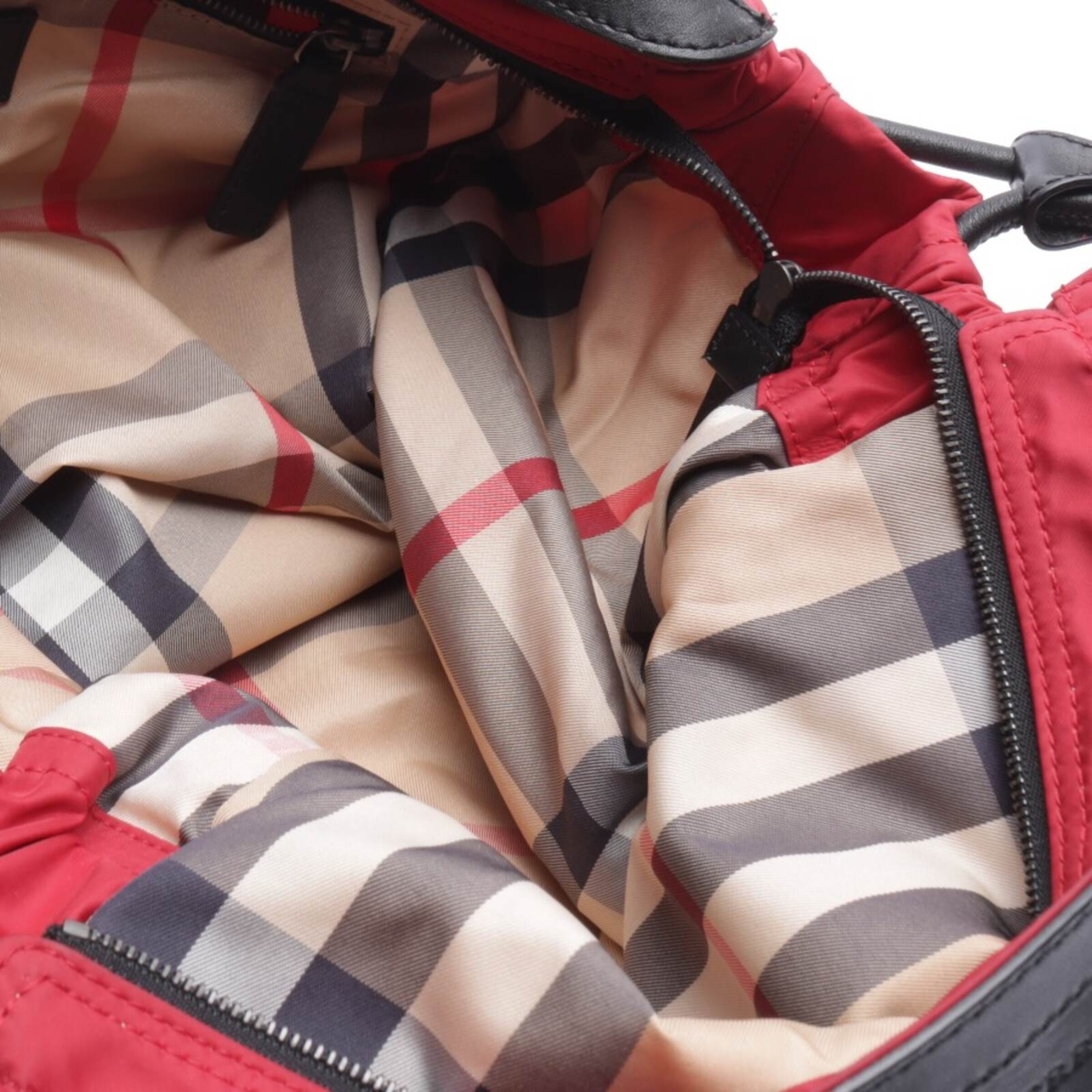 BURBERRY Bag in One size in Red