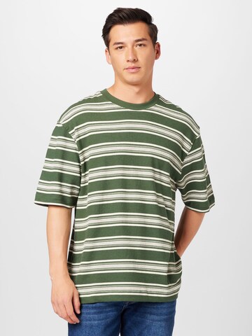 TOPMAN T-shirt i grön: framsida