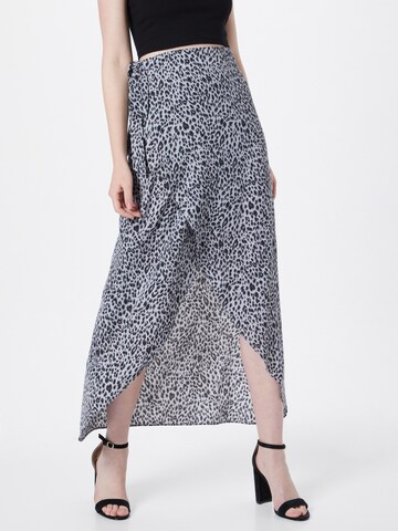 In The Style Skirt in Grey: front