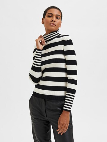 SELECTED FEMME Sweater 'Amina' in Black: front