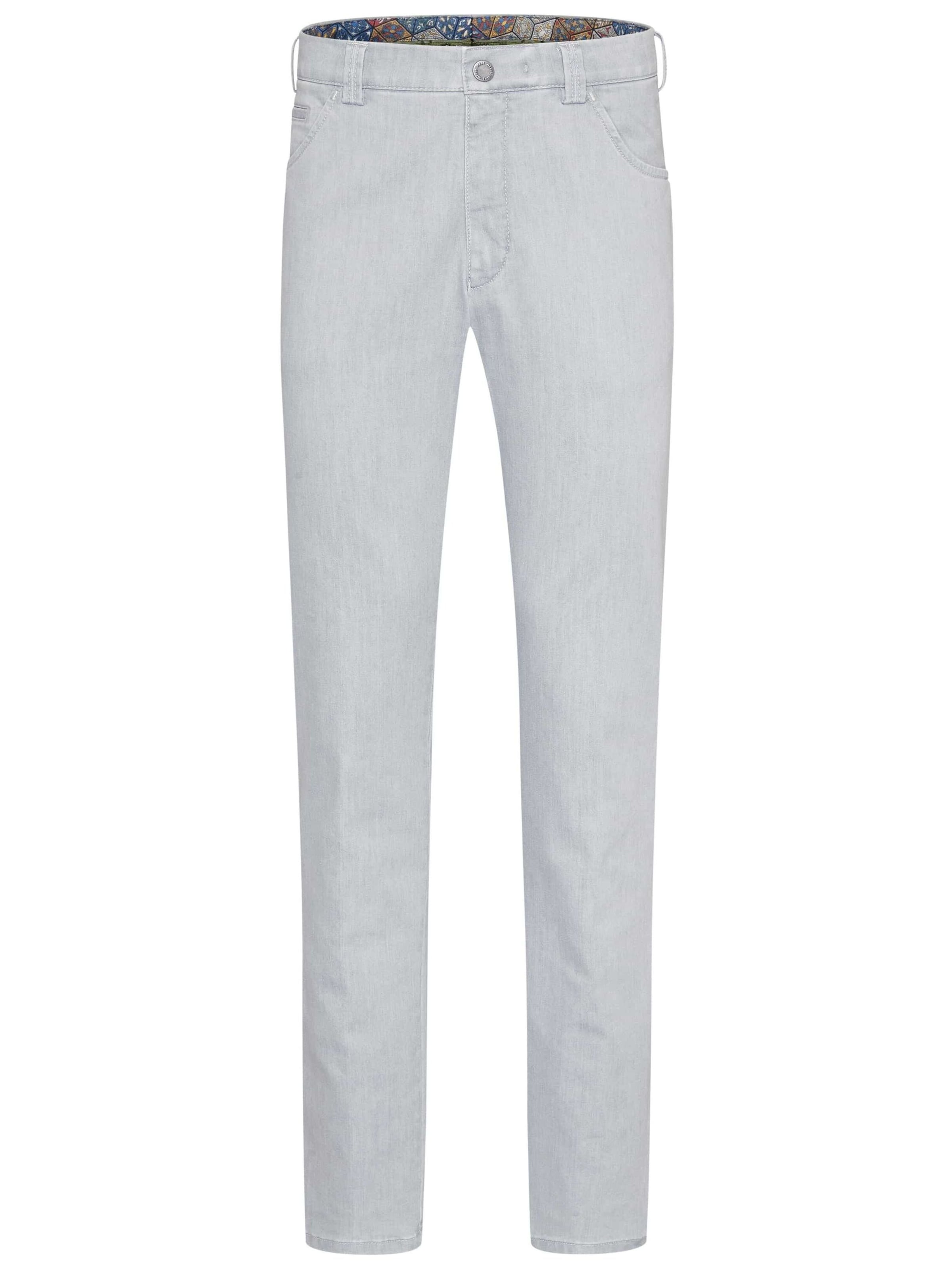 Jean MEYER en gris : devant