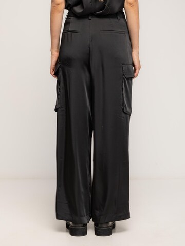 Loosefit Pantaloni cargo di Tantra in nero