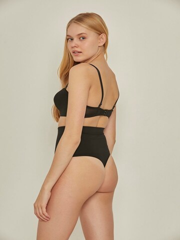 C&City Shapingslip in Zwart