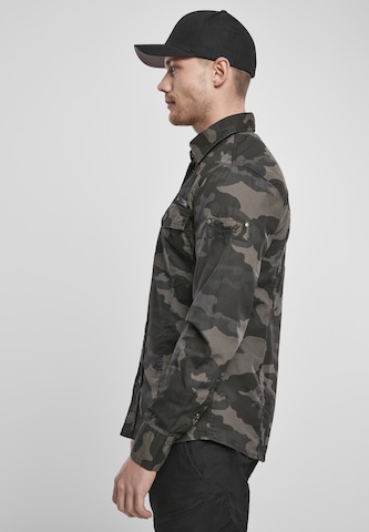 Slim fit Camicia di Brandit in verde