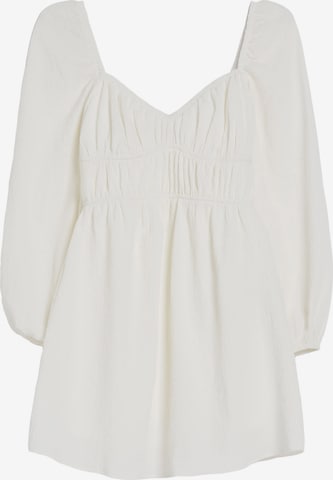 Robe Bershka en beige : devant