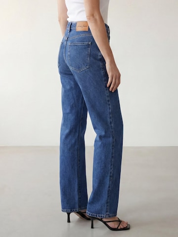 ARMIE Regular Jeans 'The Brianna Straight Leg Jeans' in Blue
