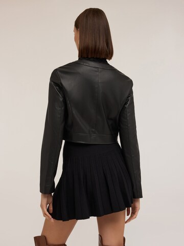 MOTIVI Between-season jacket in Black