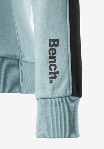 BENCH Свитшот 'Lounge Hoodie' в Зеленый