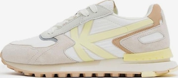 Kaotiko Sneakers 'Orbit' in White: front