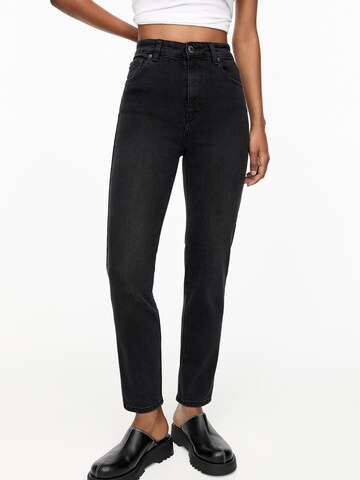 Pull&Bear Regular Jeans in Schwarz: Vorderseite