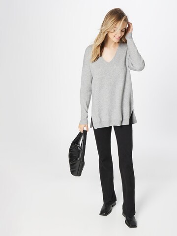 Pull-over 'Rosalia' Peppercorn en gris