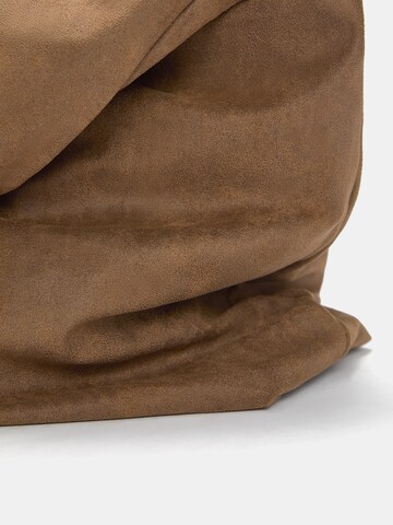 Pull&Bear Shopper in Bruin