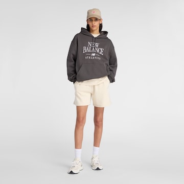 new balance Sweatshirt 'Trackside' in Grau