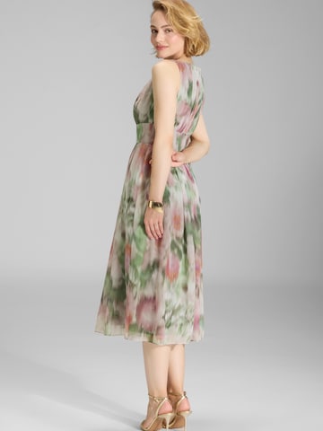 SWING Φόρεμα κοκτέιλ σε πράσινο