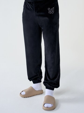 ABOUT YOU x Dardan Tapered Hose 'Dominic' in Schwarz