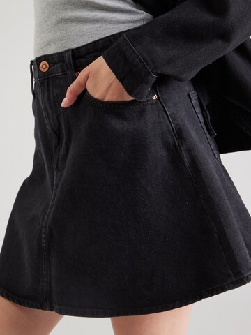 ONLY - Falda 'ONLEDEN' en negro
