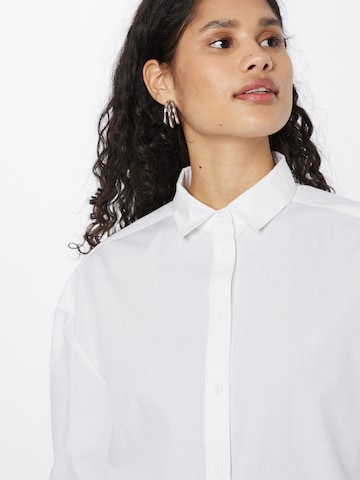 Esmé Studios - Blusa 'Mabel' en blanco