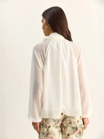 Bianco Lucci - Blusa em branco
