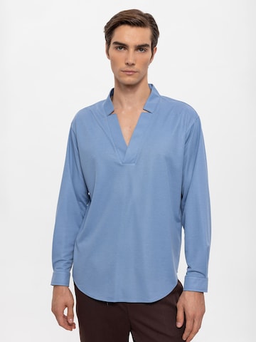 Antioch Regular fit Shirt in Blue: front