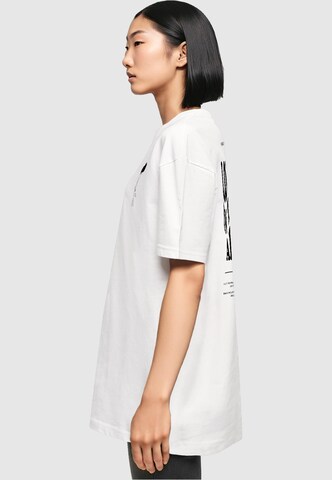 Merchcode Oversized shirt 'Love In The Air' in Wit