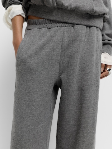 Wide Leg Pantalon Pull&Bear en gris