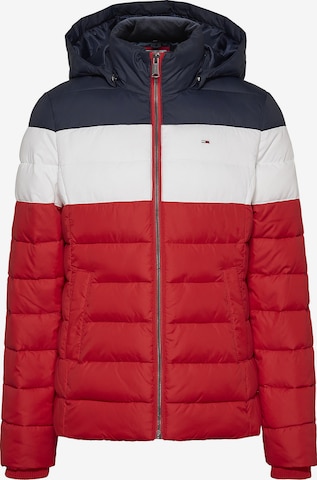 Tommy Jeans Winterjas in Rood: voorkant