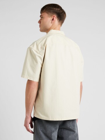 Pegador - Ajuste regular Camisa en beige