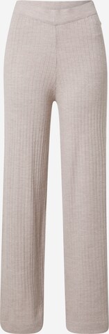 Claire Hose 'Thanya' in Beige: front