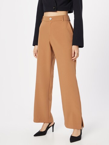 CULTURE Wide leg Broek 'Cenette' in Bruin: voorkant