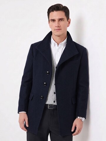 ALLTHEMEN Winterjas 'Herbstnebel' in Blauw: voorkant