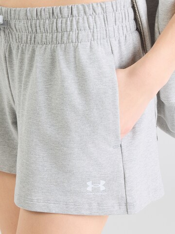 UNDER ARMOUR Regular Sportshorts in Grau