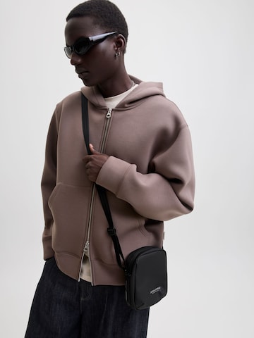 JACK & JONES Τσάντα ώμου 'JACKaiden' σε μαύρο