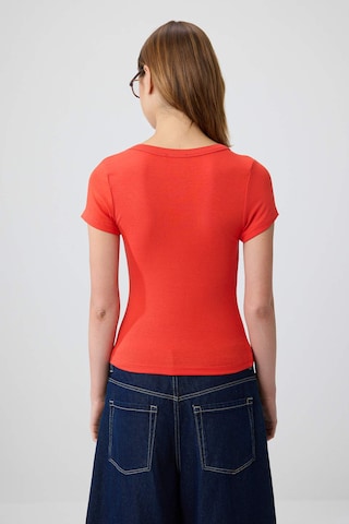 Tricou de la Trendyol pe roșu