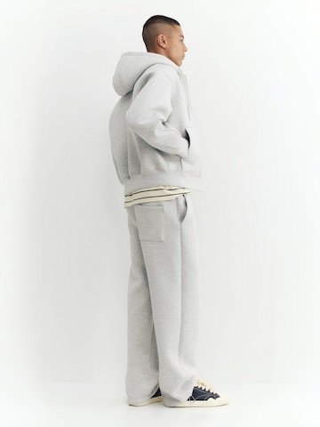 Baggy Pantaloni di Pull&Bear in grigio