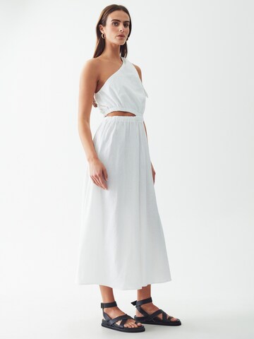 Robe 'CAMELIA' Calli en blanc