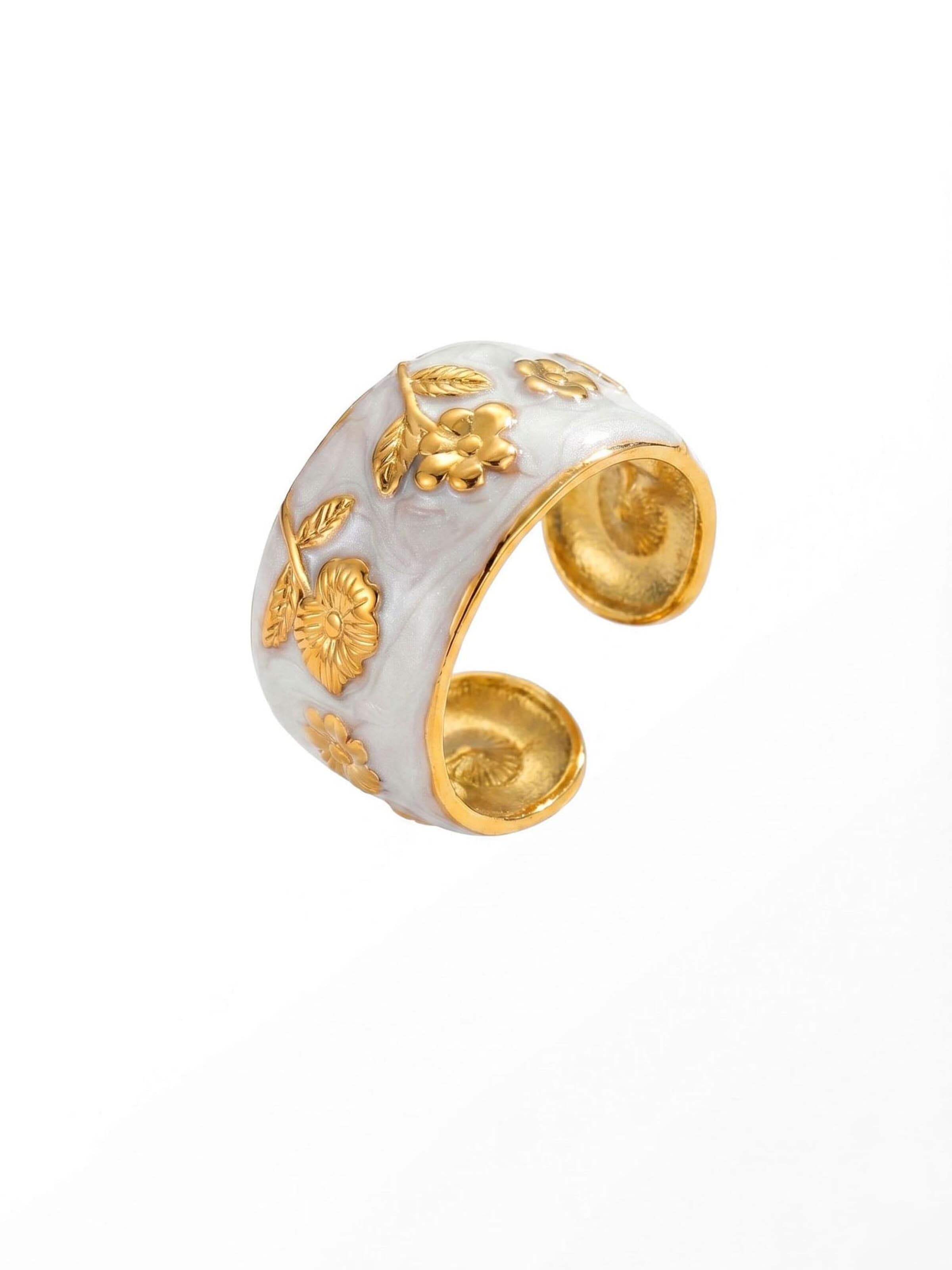 Nemomatheo Ring 'Émaille Floral' in Beige: front