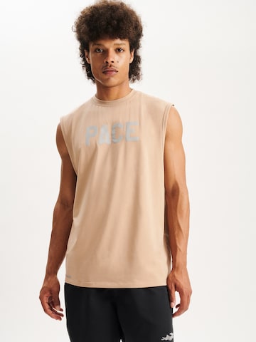 T-Shirt fonctionnel Pacemaker en beige : devant