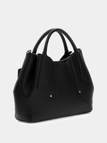 GUESS Handtasche 'Darcy' in Schwarz