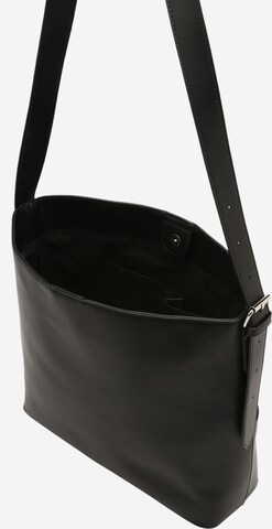 ABOUT YOU Ročna torbica 'Luise' | črna barva