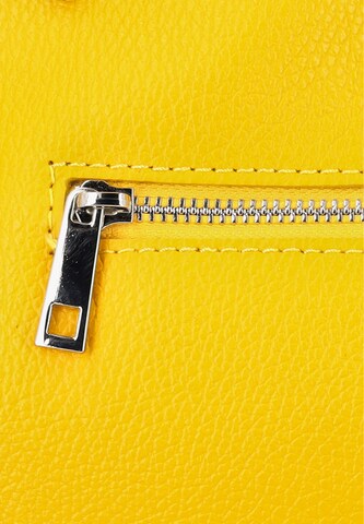 faina Handbag in Yellow