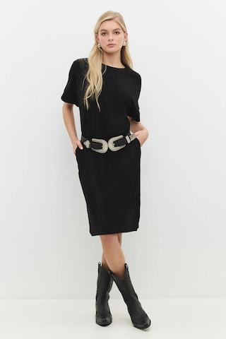 No Matter What Kleid in Schwarz